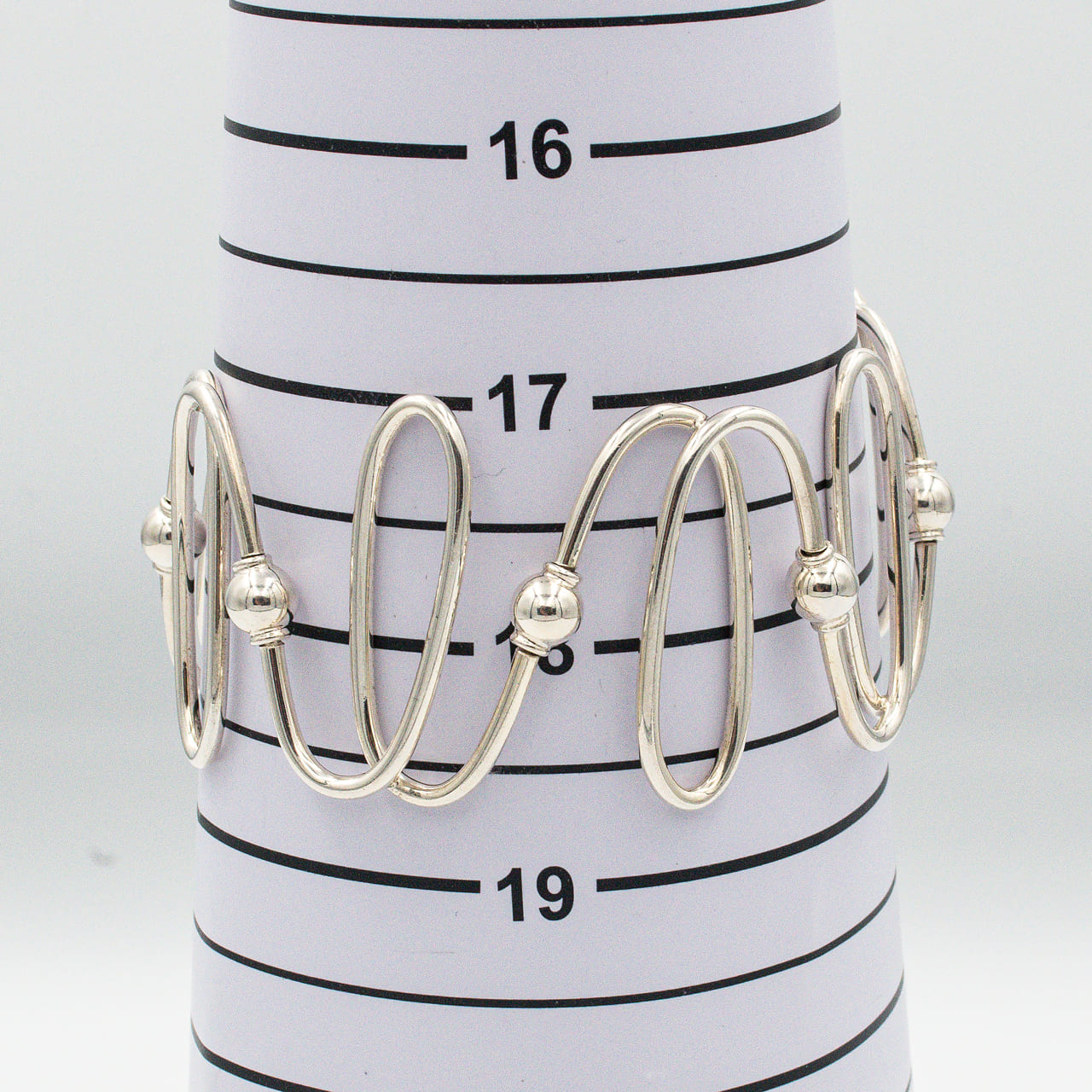 ティファニー スパイラル ワイヤー ツイスト ブレスレット