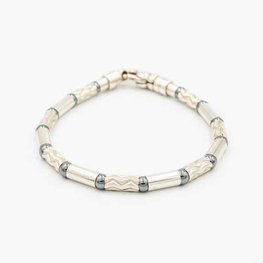 ティファニー エッチド ブレスレット アズテック ジグザグ ヘマタイト