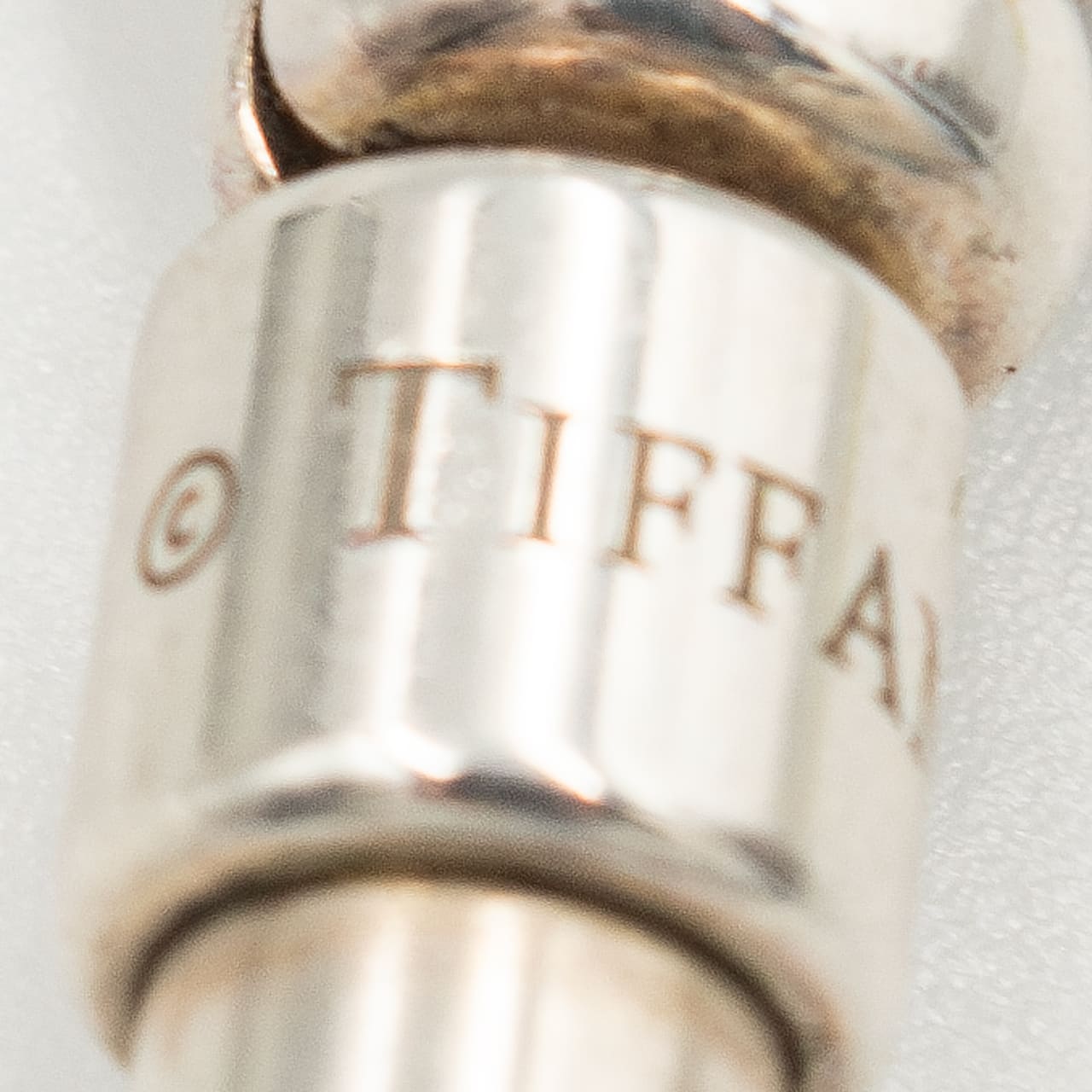 ティファニー エッチド ブレスレット アズテック ジグザグ ヘマタイト