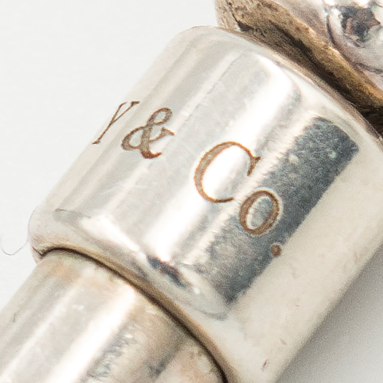 ティファニー エッチド ブレスレット アズテック ジグザグ ヘマタイト