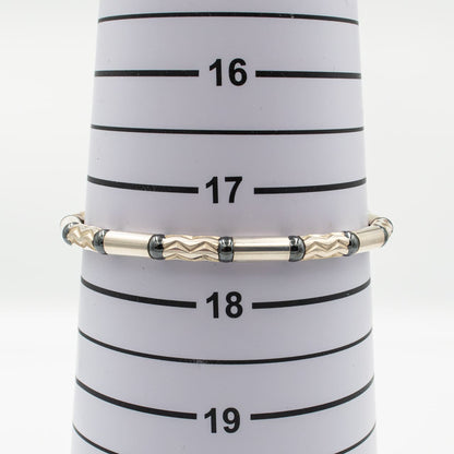 ティファニー エッチド ブレスレット アズテック ジグザグ ヘマタイト