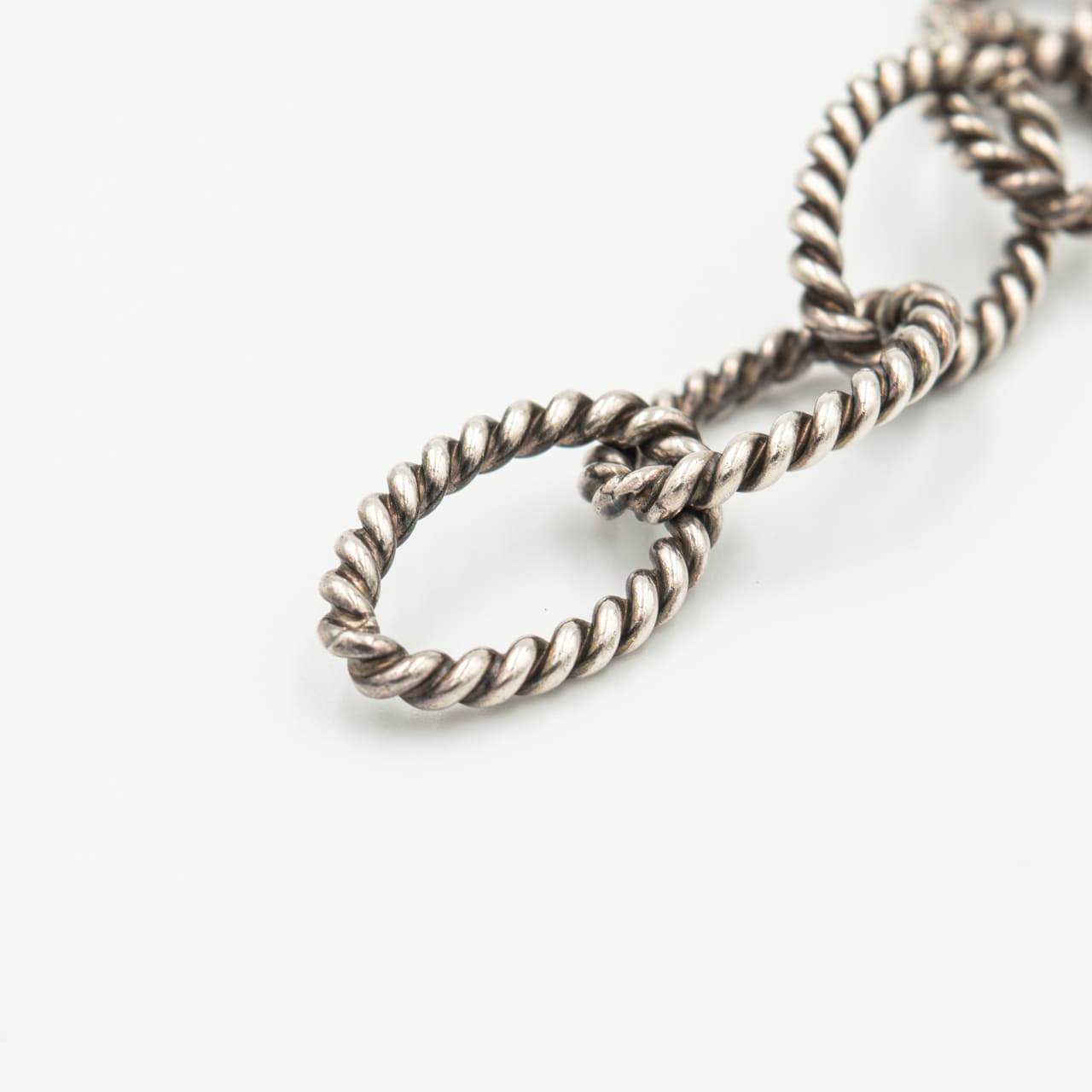 ティファニー ツイスト オーバル リンク ブレスレット