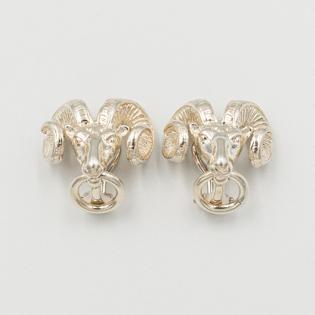 ティファニー シープ ドアノッカー イヤリング