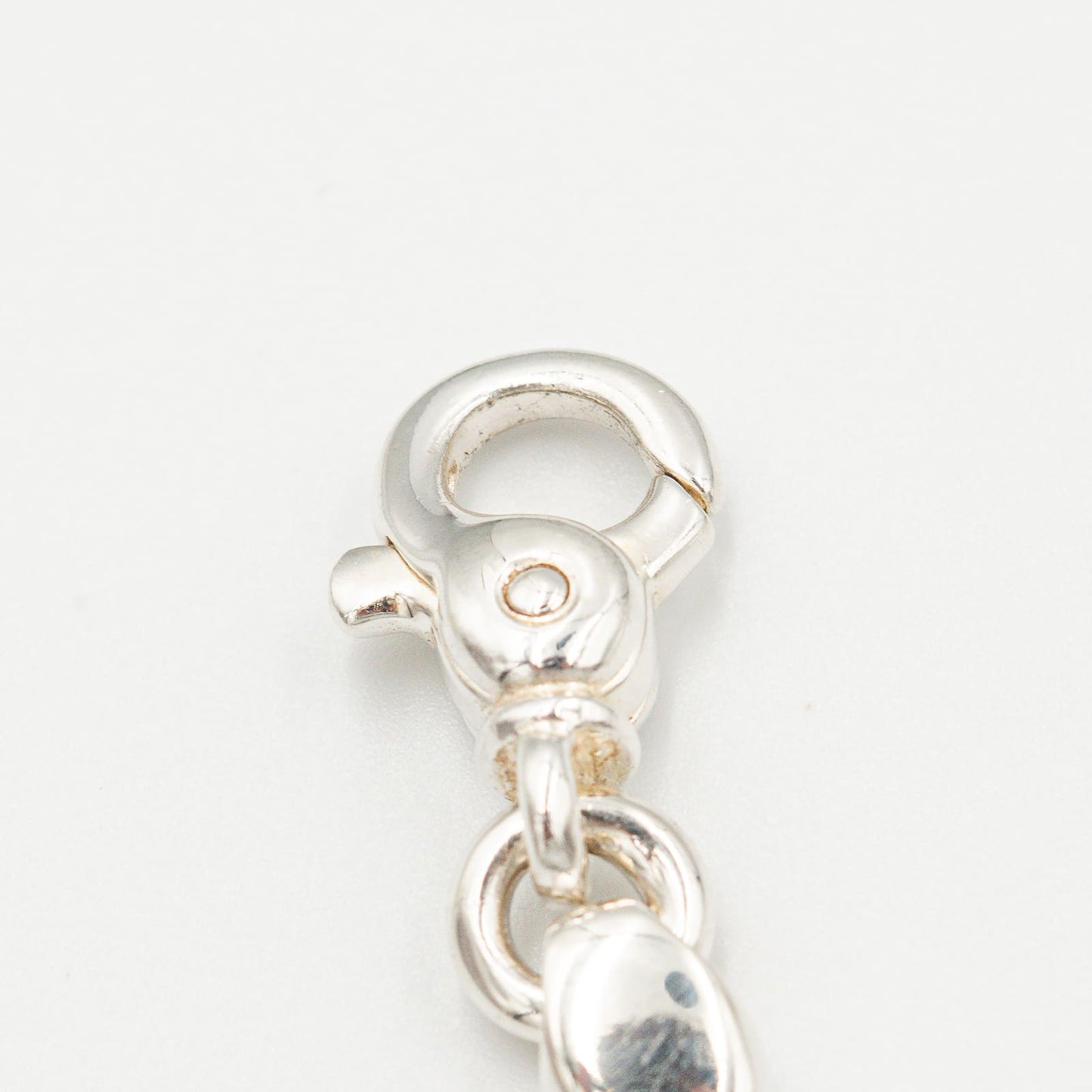 ティファニー センターノット ネックレス