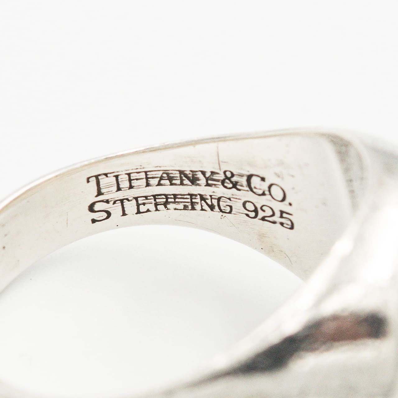 ティファニー オニキス シグネット リング